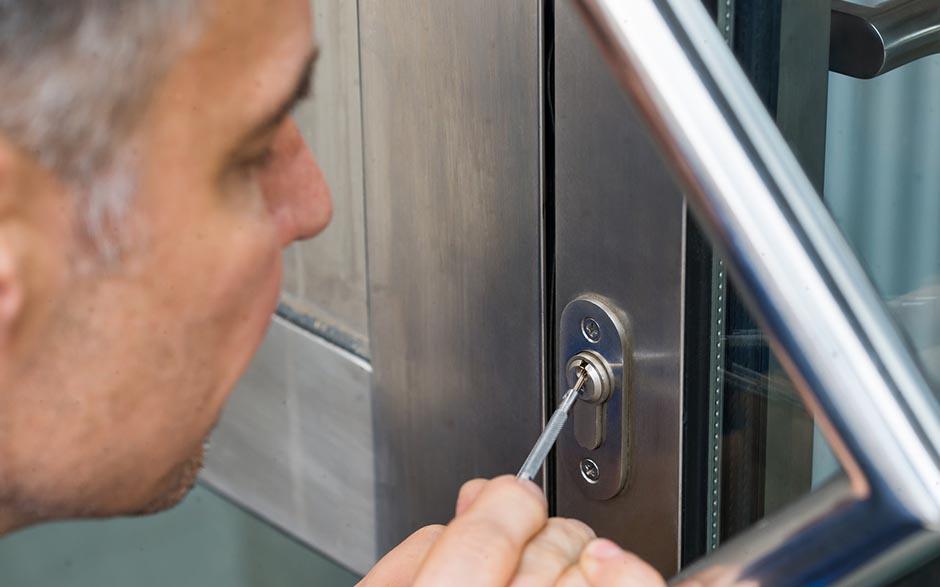 contact d'ouverture de porte Saint-Ouen